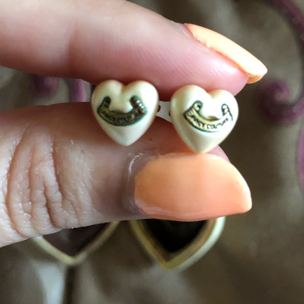 Juicy Couture white and gold stud heart earrings